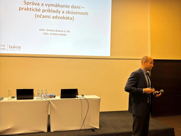 Ondrej Bukna prednáša o správe a vymáhaní daní